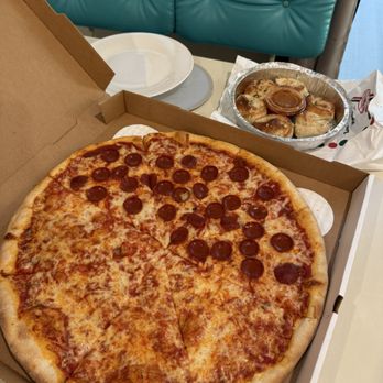Chefing It Up Pizza Cafe - Pizza Near Me - Clermont, Florida Chefing It Up Pizza Cafe - Pizza Near Me - Clermont, Florida