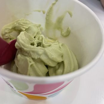 Yogurtland - Matcha/Strawberry - Ice Cream & Frozen Yogurt Near Me - Plano, Texas
