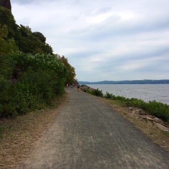 Nyack Beach State Park - Parks Near Me - Upper Nyack, New York