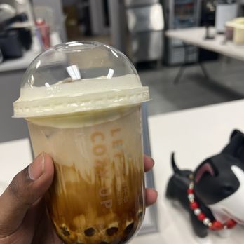 Cozy Tea Loft - Torched Brown Sugar Milk Tea with Boba - Bubble Tea Near Me - Edison, New Jersey