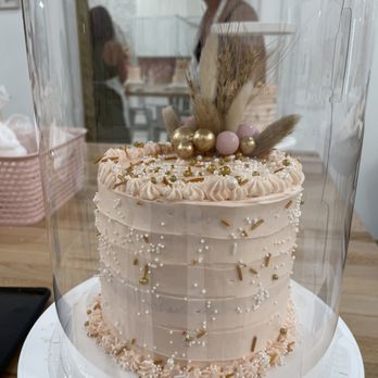 Cakes With A Whisk - a cake in a glass dome - Custom Cakes Near Me - Shelby Township, Michigan Cakes With A Whisk - a cake in a glass dome - Custom Cakes Near Me - Shelby Township, Michigan