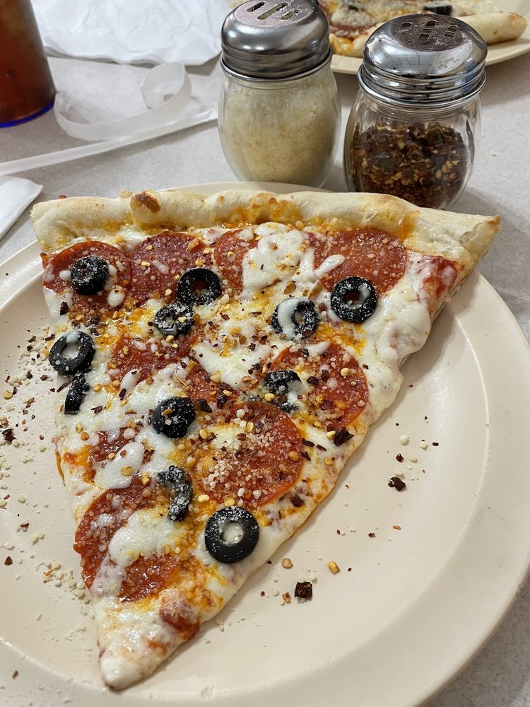 Food from Anthony's Italian Pizza