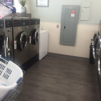Coast Coin Laundry - Top loader - Laundromat Near Me - Costa Mesa, California