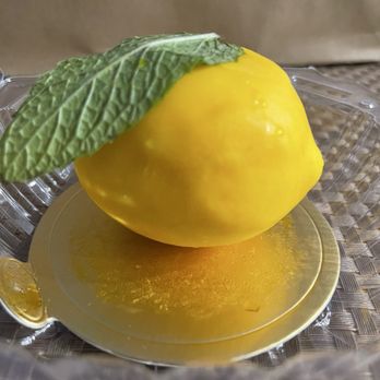 La Luna Tea and Dessert Bar - Lemon Mousse - Desserts Near Me - Las Vegas, Nevada