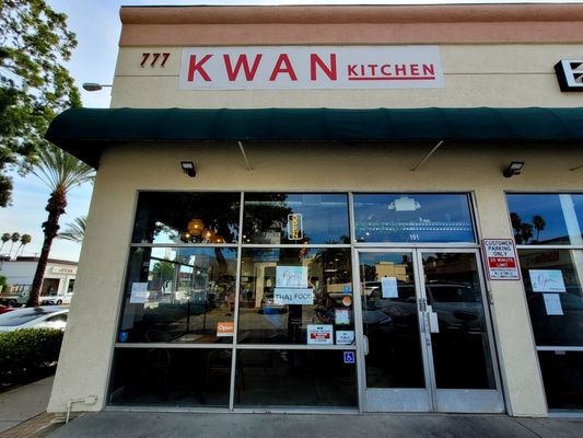 Kwan Kitchen by null