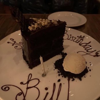 Mooo.... Beacon Hill - Valrhona Chocolate Cake - Steakhouses Near Me - Boston, Massachusetts
