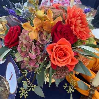 Flowers by Janet - Table centerpiece - Florists Near Me - San Jose, California