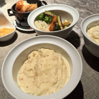 La Punta Grill & Lounge - Mash potatoes were sooooo creamy and perfect. - Steakhouses Near Me - Cancún, ROO La Punta Grill & Lounge - Mash potatoes were sooooo creamy and perfect. - Steakhouses Near Me - Cancún, ROO