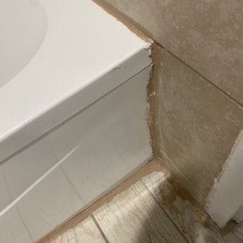 La Quinta Inn by Wyndham Jupiter - disgusting bathroom - Hotels Near Me - Jupiter, Florida La Quinta Inn by Wyndham Jupiter - disgusting bathroom - Hotels Near Me - Jupiter, Florida