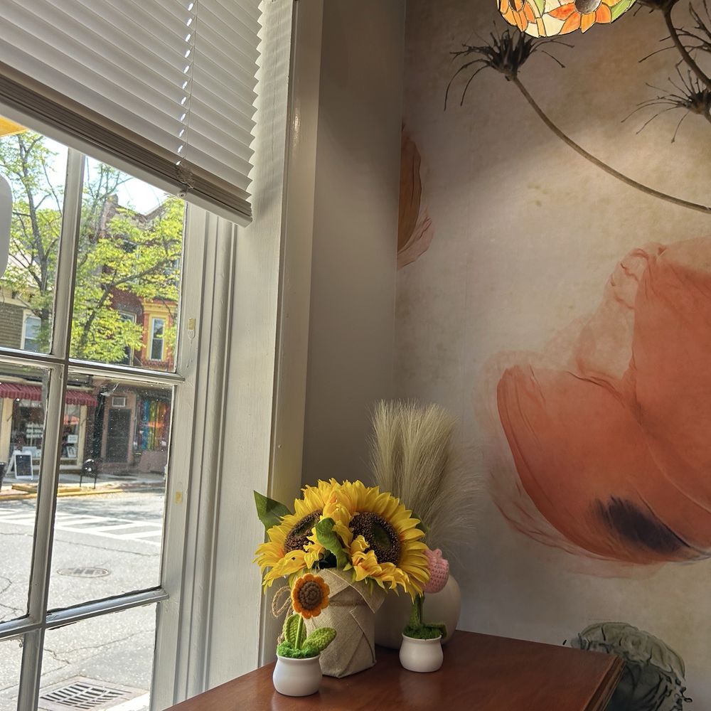 Smachna Kawa - window view :) - Coffee & Tea Near Me - Bordentown, New Jersey