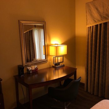 Hampton Inn & Suites Paso Robles - Hotels Near Me - Paso Robles, California