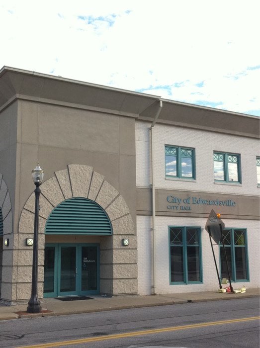 EDWARDSVILLE CITY HALL Updated March 2024 118 Hillsboro