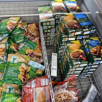 ALDI - a display of frozen food in a grocery store - Grocery Near Me - Gadsden, Alabama ALDI - a display of frozen food in a grocery store - Grocery Near Me - Gadsden, Alabama