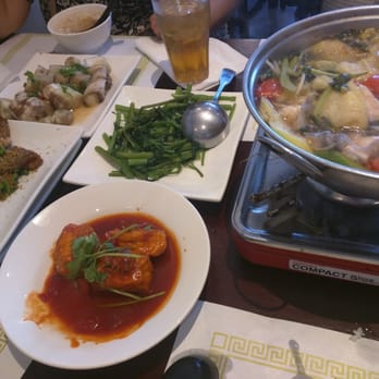 Hien Thanh Restaurant - Love their ca lu du (bottom far left, idk what it is in English, lol). This type of fish dish doesn't have any bones!! - Vietnamese Near Me - Westminster, California Hien Thanh Restaurant - Love their ca lu du (bottom far left, idk what it is in English, lol). This type of fish dish doesn't have any bones!! - Vietnamese Near Me - Westminster, California