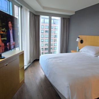 Hyatt Place Boston / Seaport District - Corner suite room - Hotels Near Me - Boston, Massachusetts Hyatt Place Boston / Seaport District - Corner suite room - Hotels Near Me - Boston, Massachusetts