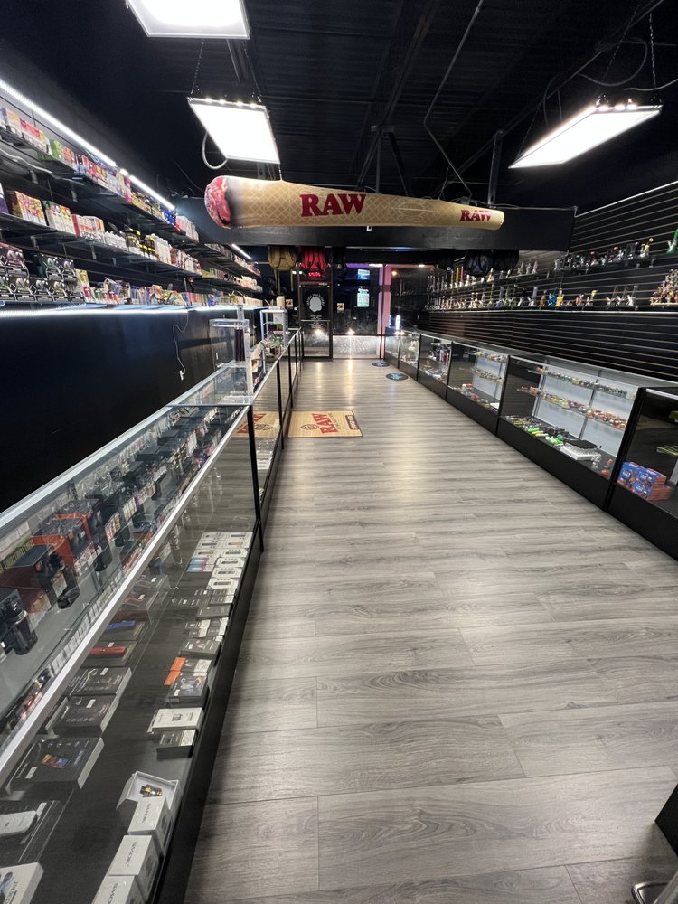SMOKE & VAPE CENTRAL 1600 N Plano Rd, Richardson, Texas Vape Shops