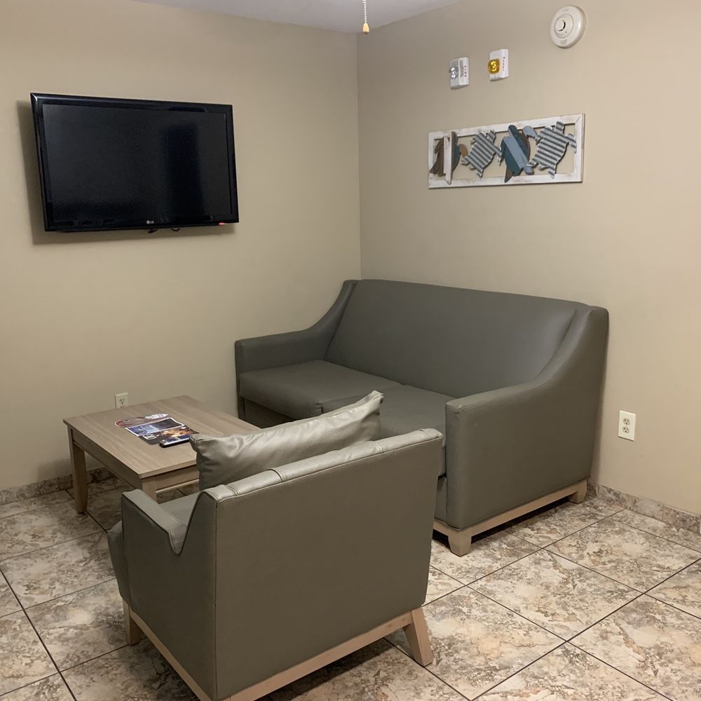 Destin Army Recreation Area - Suite 2 Queen Beds- living room area - Resorts Near Me - Destin, Florida Destin Army Recreation Area - Suite 2 Queen Beds- living room area - Resorts Near Me - Destin, Florida