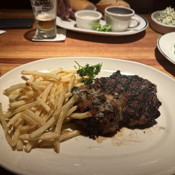 Houston's Restaurant - Hawaiian Rib Eye (yummy teriyaki type marinade). - Steakhouses Near Me - Pasadena, California