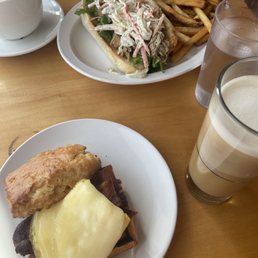 Biscuit sandwich, pulled pork sandwich