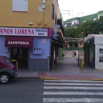 Cafeteria Lorena - Fachada y terraza del local - Alcalá de Guadaira, SE Cafeteria Lorena - Fachada y terraza del local - Alcalá de Guadaira, SE