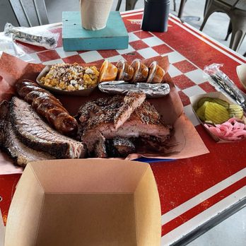 Reese Bros Barbecue - My tray of delicious BBQ - Barbeque Near Me - San Antonio, Texas Reese Bros Barbecue - My tray of delicious BBQ - Barbeque Near Me - San Antonio, Texas