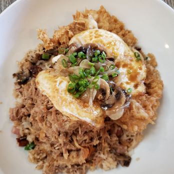 Da Kitchen Maui - Polynesian Paralysis Moco - Hawaiian Near Me - Kihei, Hawaii