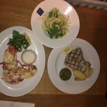 Loch Fyne - Lobster thermidor, tuna steak and green salad - Seafood Near Me - Portsmouth, POR