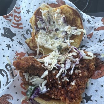 Tumble 22 - Original O.G. Chicken Sandwich - Chicken Shop Near Me - Houston, Texas