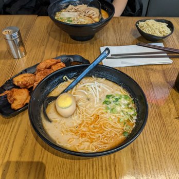 Ajisen Ramen - Karage ramen and pork ramen with extra noodles - Ramen Near Me - Markham, Ontario