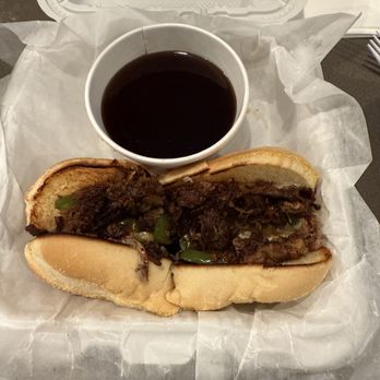 Dizzy D's - Philly Steak with au-jus - small but excellent - American Near Me - Wenatchee, Washington Dizzy D's - Philly Steak with au-jus - small but excellent - American Near Me - Wenatchee, Washington