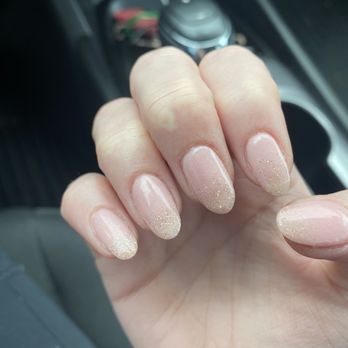 Bliss Nail Lounge - Nail Salons Near Me - Arlington, Virginia