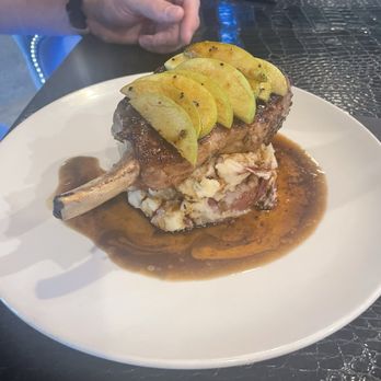 Madhouse Gastropub - Pork chop and mashed potatoes - Comfort Food Near Me - Billings, Montana Madhouse Gastropub - Pork chop and mashed potatoes - Comfort Food Near Me - Billings, Montana