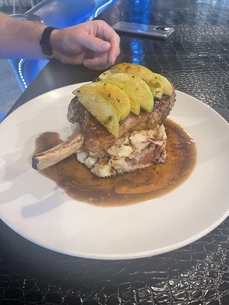 Madhouse Gastropub