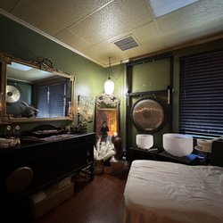 The Skin Den by Sugar Mama - Relaxing vibes