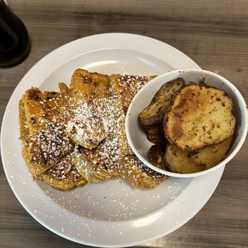 Daily Eats - Capn Crunch French Toast - New American Near Me - Tampa, Florida