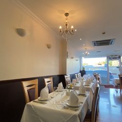 Ama's Kitchen - Dining