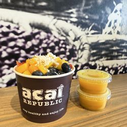 Acai Republic - Torrance - Chia Pudding The Tahiti acai bowl with Ginger Turmeric Immune Boost