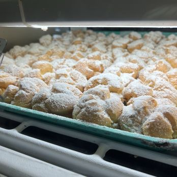 Liliha Bakery - Plain cream puff. - Bakeries Near Me - Honolulu, Hawaii