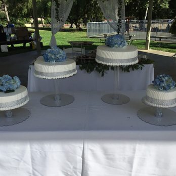 Carmen's Bakery - Tres leches cake for a wedding - Bakeries Near Me - La Habra, California