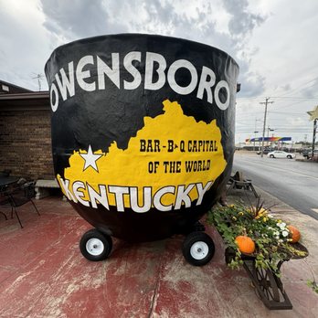 Moonlite Bar-B-Q Inn - Barbeque Near Me - Owensboro, Kentucky Moonlite Bar-B-Q Inn - Barbeque Near Me - Owensboro, Kentucky