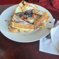 Nutella French test with fruit