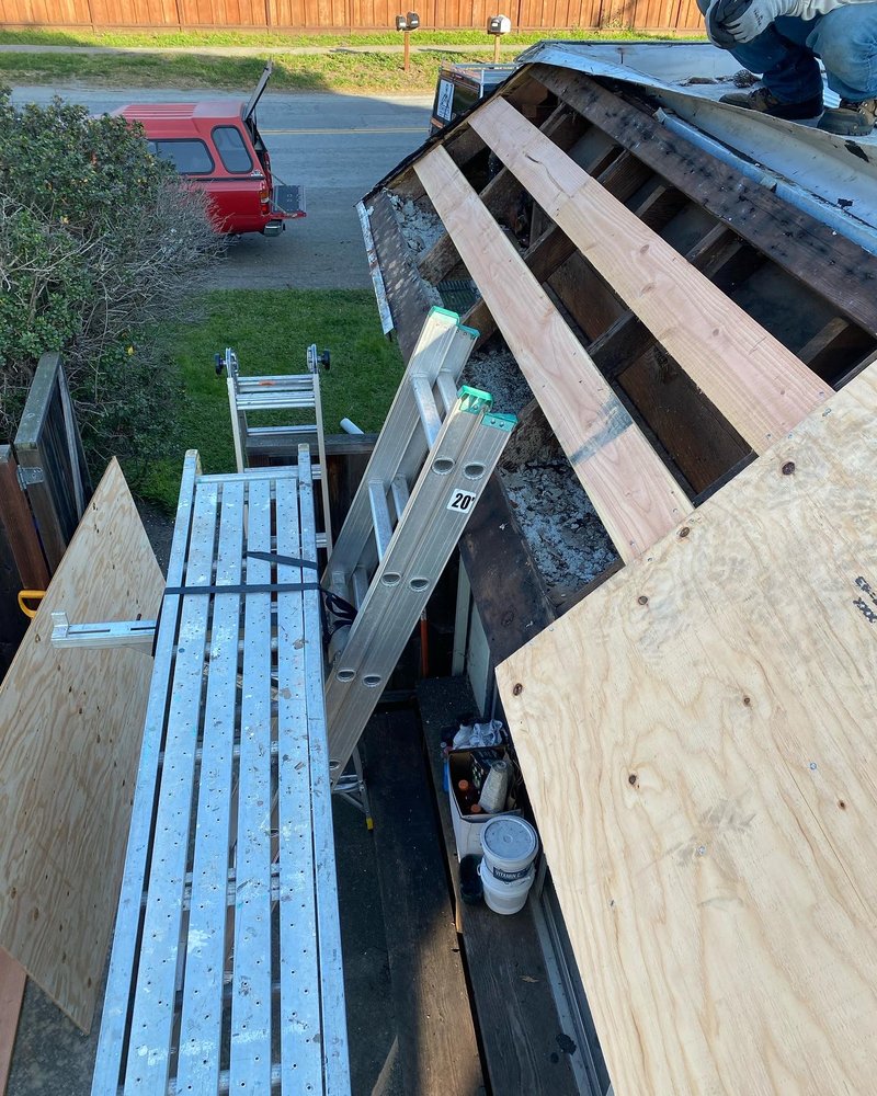 Slide of Pio’s Roofing