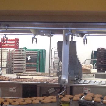 Krispy Kreme - They are still making glazed doughnuts fresh at 10:00pm - Donuts Near Me - Virginia Beach, Virginia