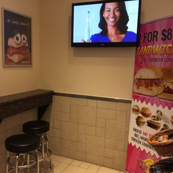 WingsUp! - Tv - Chicken Wings Near Me - Mississauga, Ontario