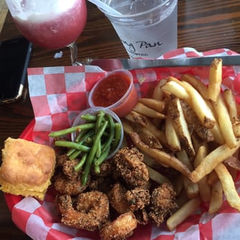 Frying Pan - Fried shrimp and oysters - Seafood Near Me - Southport, North Carolina
