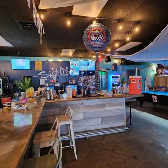 The Dive - Beach Bar - Dive Bars Near Me - Wichita, Kansas The Dive - Beach Bar - Dive Bars Near Me - Wichita, Kansas