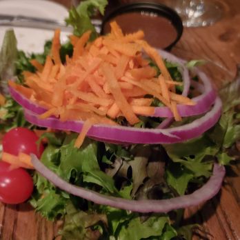 Bloomfield Steak & Seafood House - Garden salad - Steakhouses Near Me - Bloomfield, New Jersey