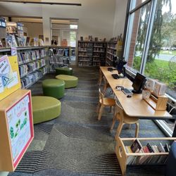 Fall City Library - Kids' area