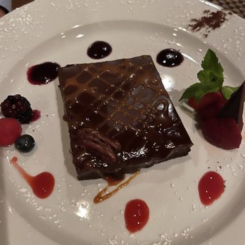 Paon Restaurant & Wine Bar - Chocolate brownie - Wine Bars Near Me - Carlsbad, California Paon Restaurant & Wine Bar - Chocolate brownie - Wine Bars Near Me - Carlsbad, California