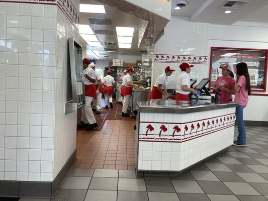 In-N-Out Burger by null